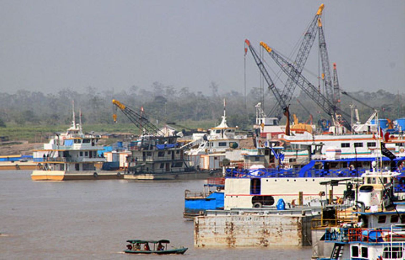 FORO UNIVERSITARIO “SITUACIÓN ACTUAL DEL SISTEMA PORTUARIO NACIONAL Y LA IMPORTANCIA DE LA CADENA LOGÍSTICA EN EL TERMINAL PORTUARIO DE PUCALLPA”