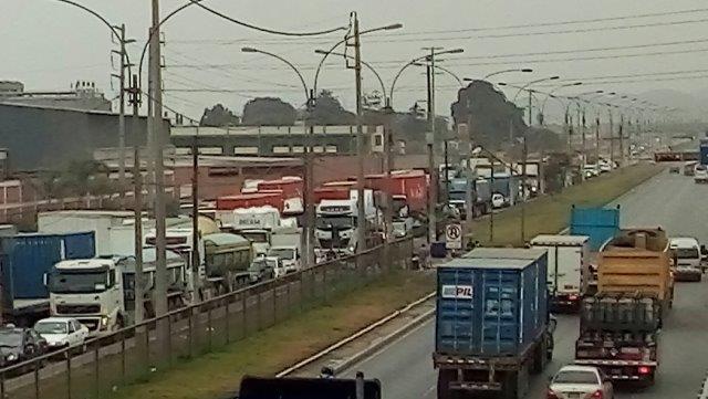 ALERTA ASPPOR: AV. NESTOR GAMBETTA EN ESTOS MOMENTOS. COLAPSADA