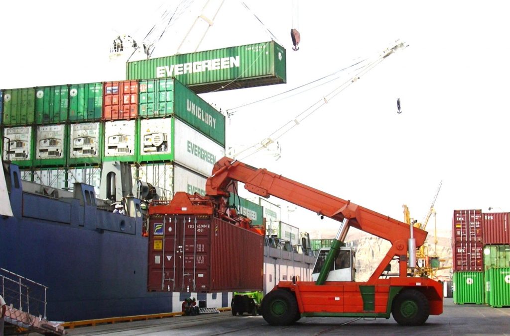 APMT CALLAO Y DP WORLD CALLAO MOVILIZARON 169.307 TEUS EN FEBRERO