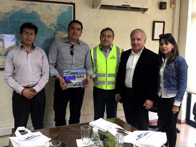 PUERTO DE ARICA RECIBIÓ VISITA DE LA CÁMARA NACIONAL DE COMERCIO DE BOLIVIA