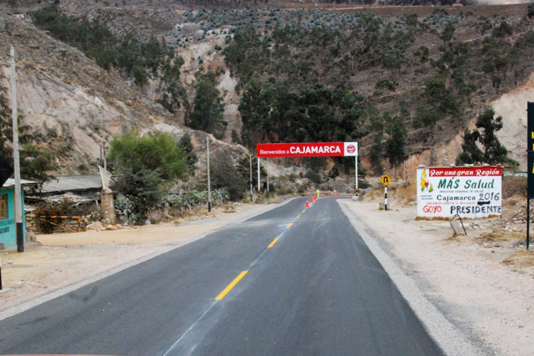 Perú conectará a zonas alejadas con carreteras y corredores logísticos
