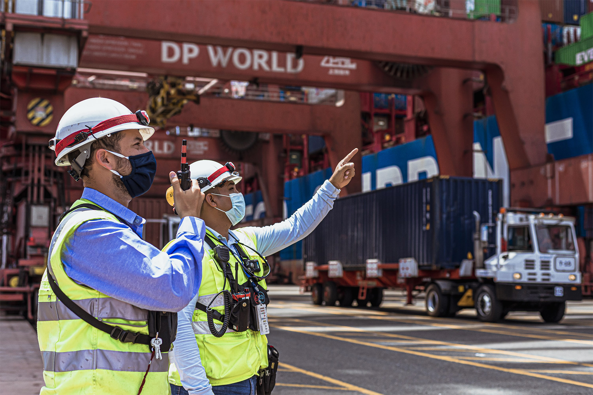 DP WORLD: “INVERSIONES EN LOGÍSTICA Y TRANSPORTE SE SUMARÁN AL MUELLE BICENTENARIO”